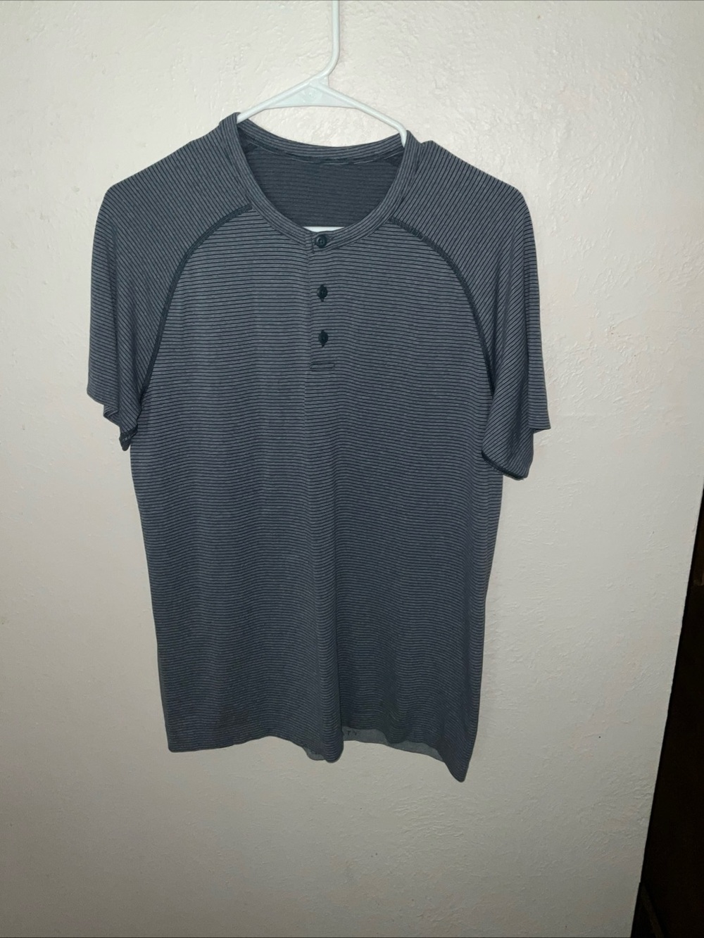 lululemon athletica Men's Short-Sleeve Henley - Charcoal Stripe